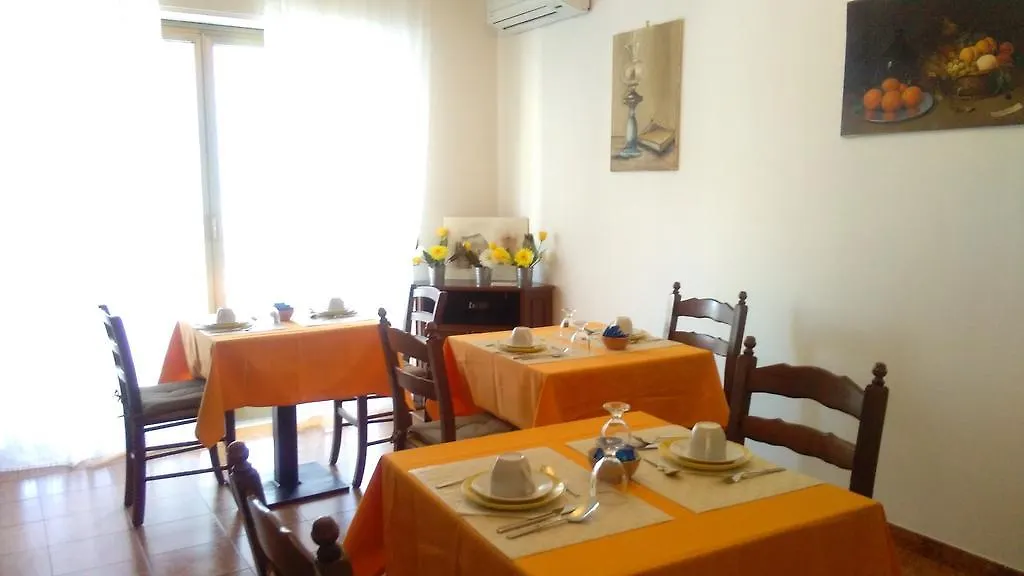 B&B Mimosa Giardini Naxos Bed & Breakfast